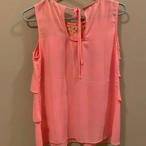 SLEEVELESS RUFFLED TOP - Picture 2 of 8